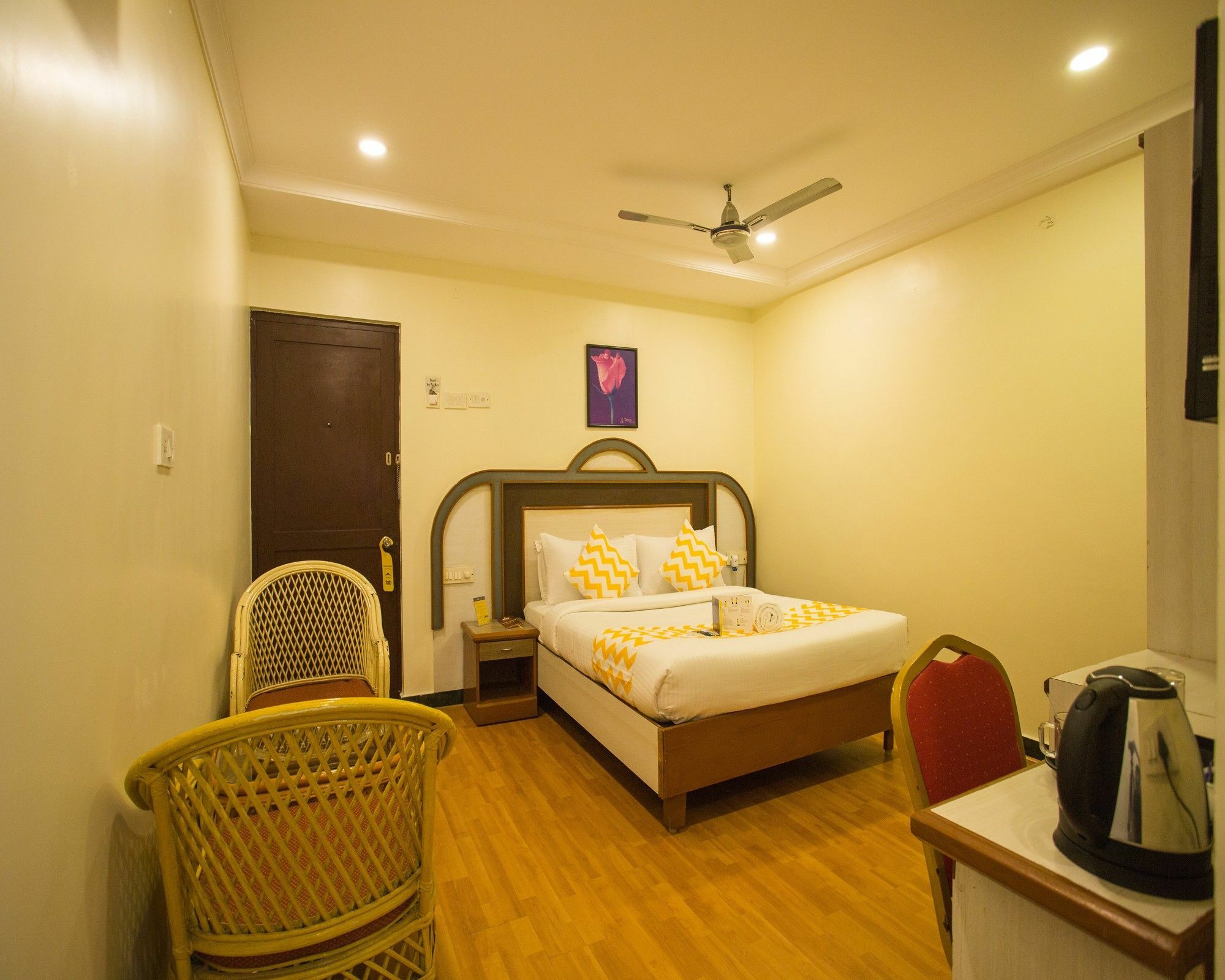 Fabexpress Black Pearl T Nagar チェンナイ エクステリア 写真